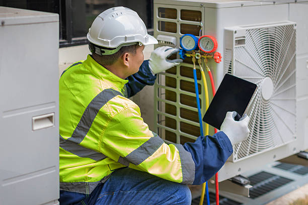 Professional Air Conditioning Repair technician working in Saratoga Springs, UT